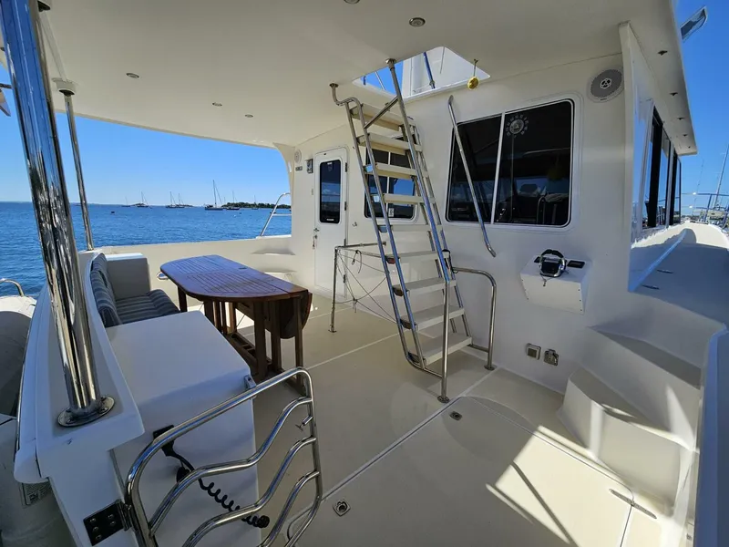 Slide: The Image of Maine Cat Power Cat 47 2012 - 4408477