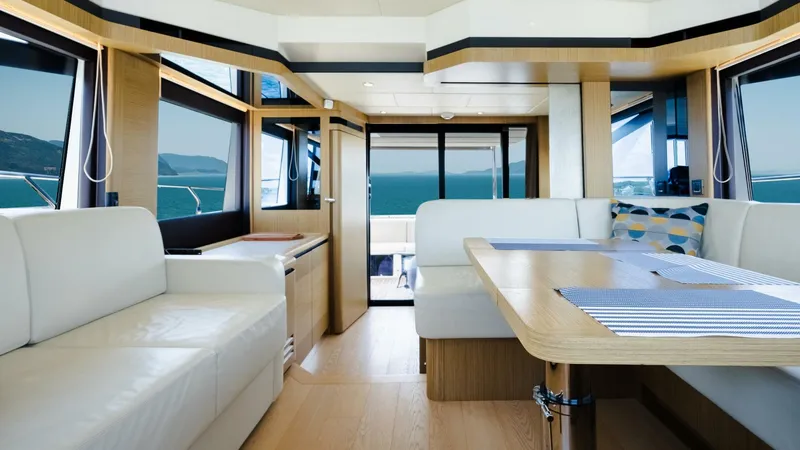 Slide: The Image of Absolute 50 Fly 2017 - 4479850