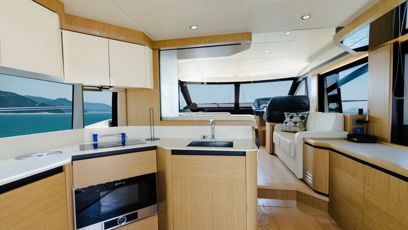 Slide: The Image of Absolute 50 Fly 2017 - 4479851