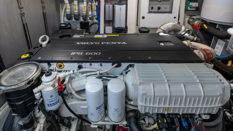 Slide: The Image of Absolute 50 Fly 2017 - 4479868