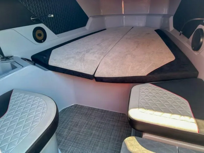 Slide: The Image of Brabus SHADOW 300 CT 2023 - 4413344