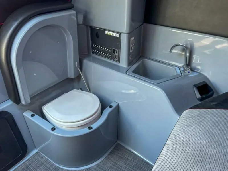 Slide: The Image of Brabus SHADOW 300 CT 2023 - 4413343