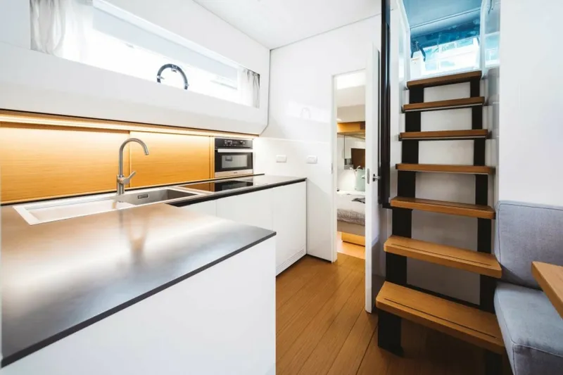 Slide: The Image of Bluegame BG62 2019 - 4413371