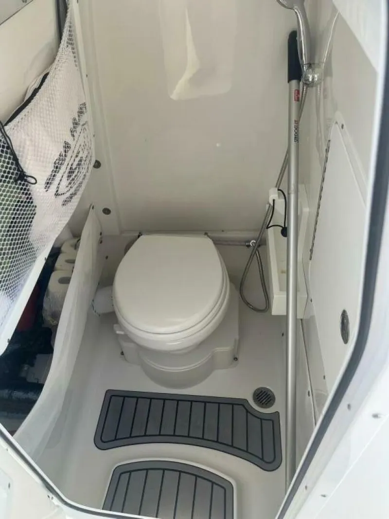 Slide: The Image of Sea Hunt Ultra 265 SE 2023 - 4594596