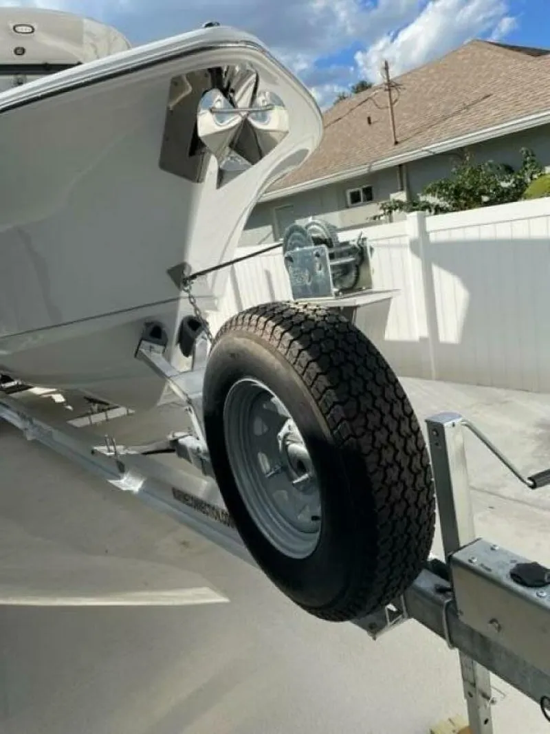 Slide: The Image of Sea Hunt Ultra 265 SE 2023 - 4594632