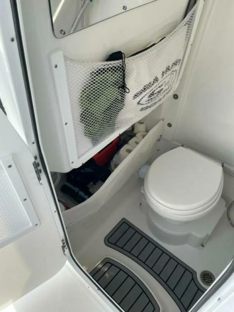 Slide: The Image of Sea Hunt Ultra 265 SE 2023 - 4594648