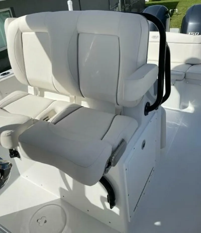 Slide: The Image of Sea Hunt Ultra 265 SE 2023 - 4594652