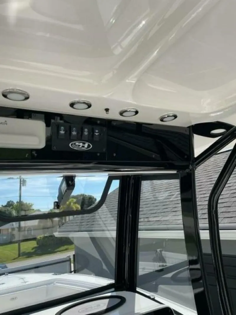 Slide: The Image of Sea Hunt Ultra 265 SE 2023 - 4594656