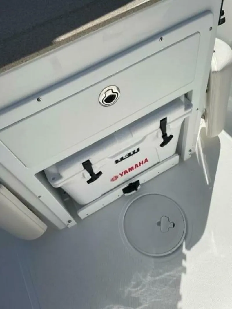 Slide: The Image of Sea Hunt Ultra 265 SE 2023 - 4594669