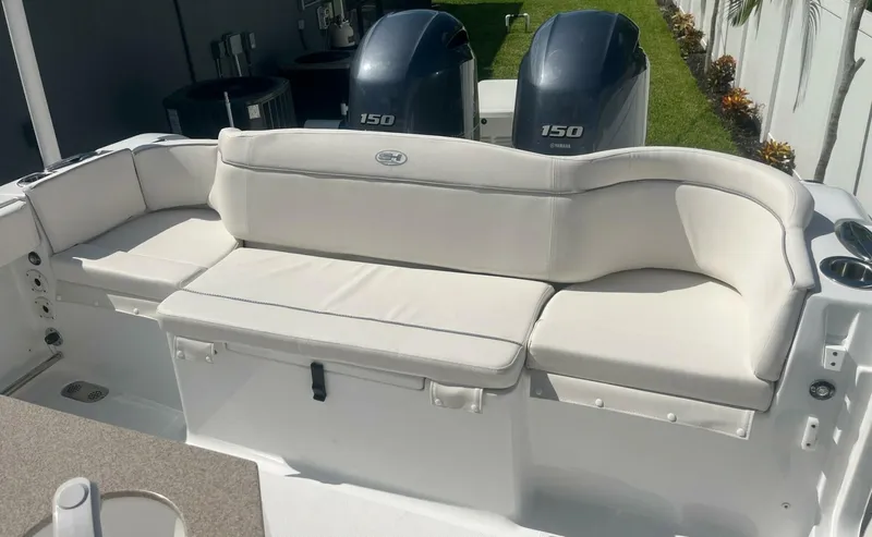 Slide: The Image of Sea Hunt Ultra 265 SE 2023 - 4594612