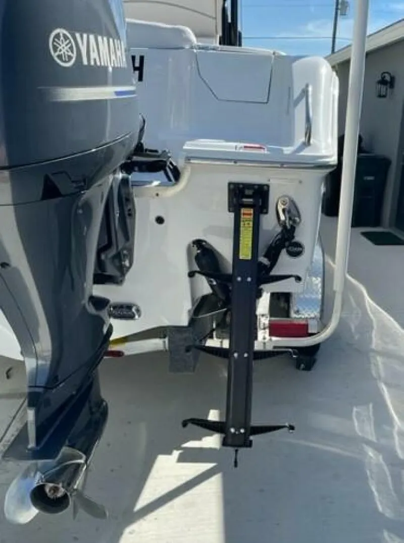 Slide: The Image of Sea Hunt Ultra 265 SE 2023 - 4594665