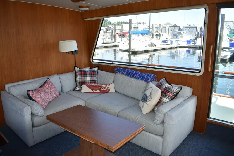 Slide: The Image of Tollycraft Cockpit Motor Yacht 1981 - 4418661