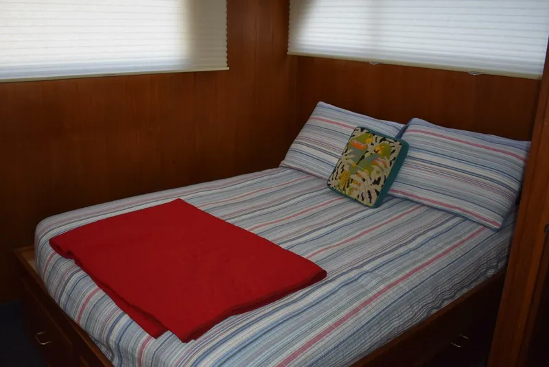 Slide: The Image of Tollycraft Cockpit Motor Yacht 1981 - 4418662