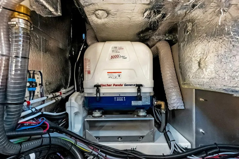 Slide: The Image of Moody 45 DS 2021 - 4523418