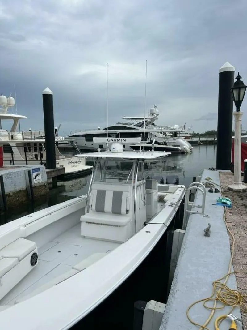 Slide: The Image of Contender Boats Inc 39st 2017 - 4421691
