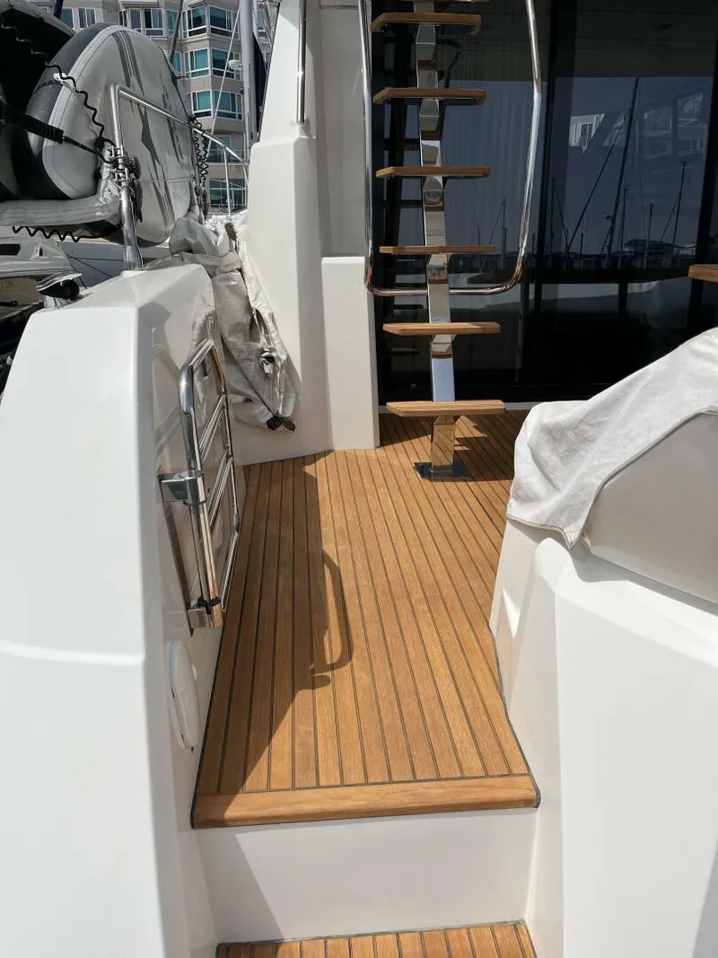 Slide: The Image of Prestige 460 2019 - 4421111