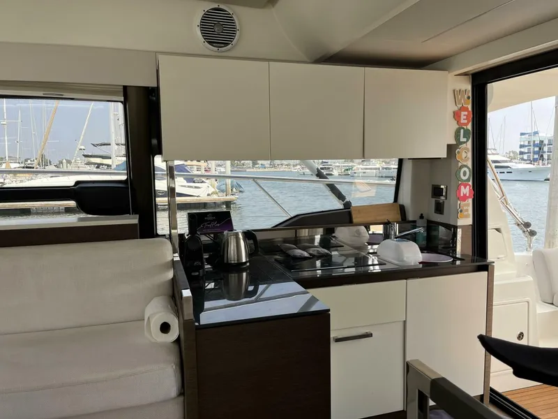 Slide: The Image of Prestige 460 2019 - 4421114