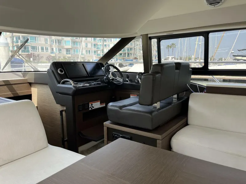Slide: The Image of Prestige 460 2019 - 4421115
