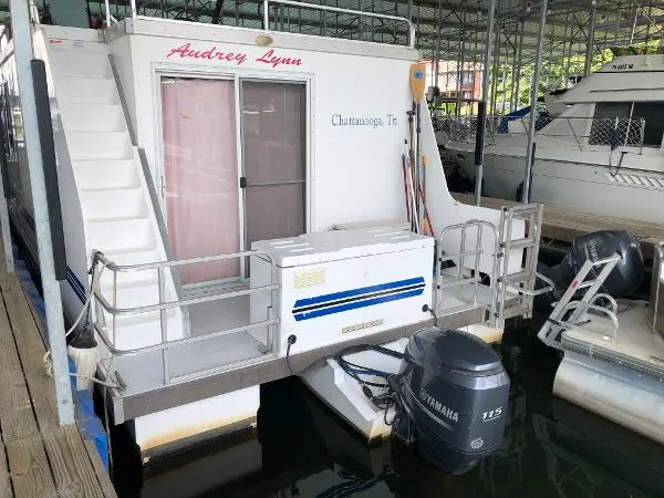 Slide: The Image of Catamaran 39 2013 - 1