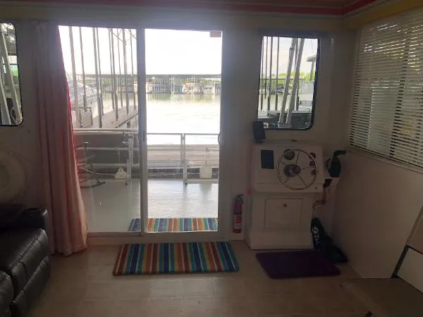 Slide: The Image of Catamaran 39 2013 - 16