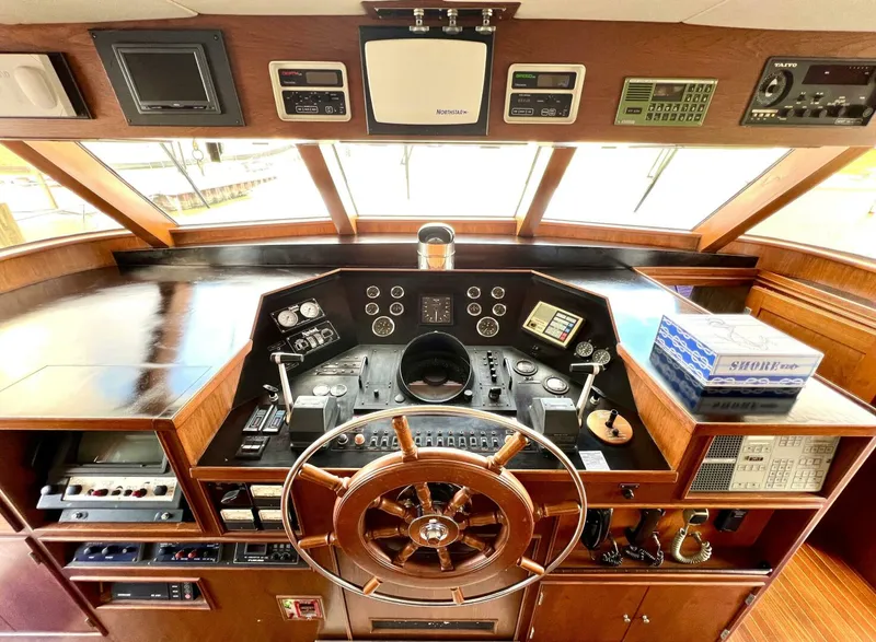 Slide: The Image of Burger 80 Motor Yacht 1988 - 4425817