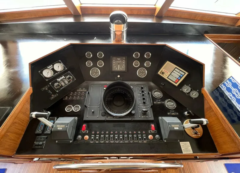 Slide: The Image of Burger 80 Motor Yacht 1988 - 4425821