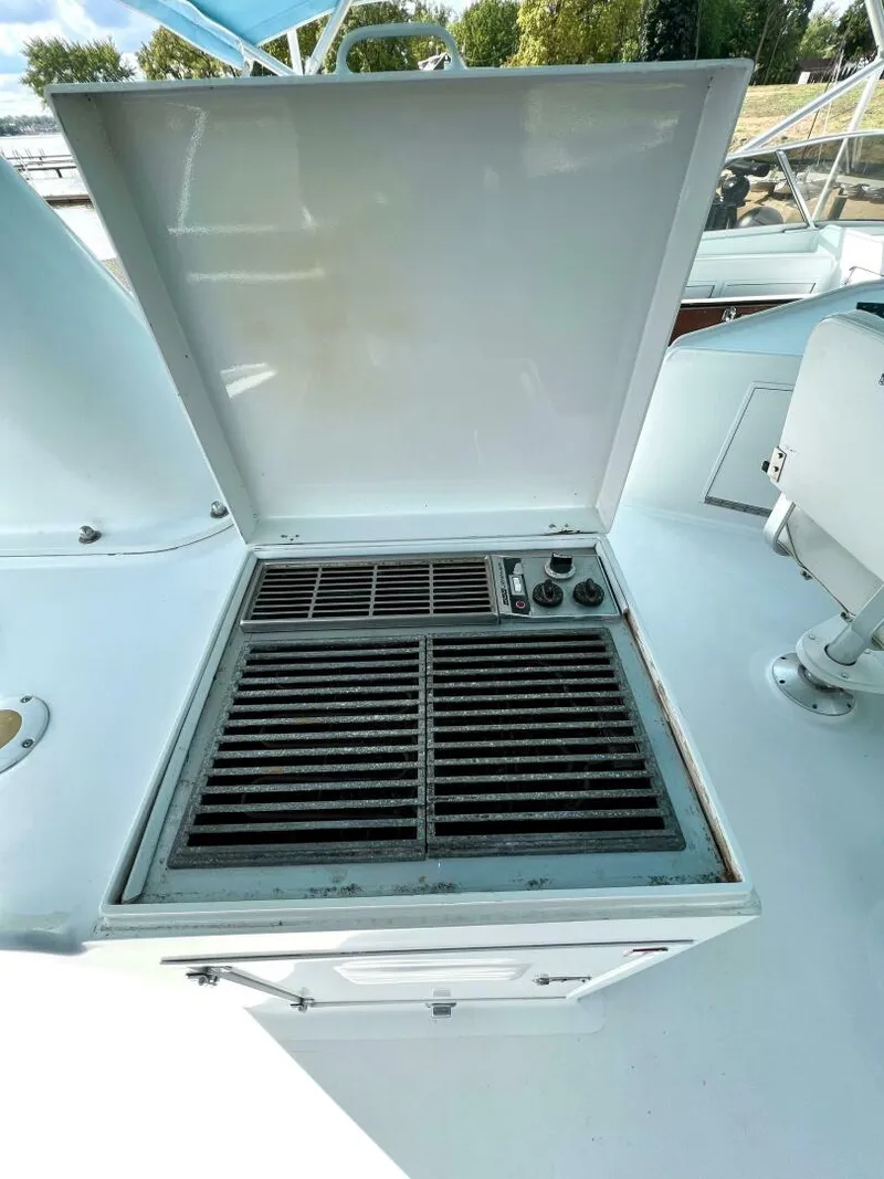 Slide: The Image of Burger 80 Motor Yacht 1988 - 4425903