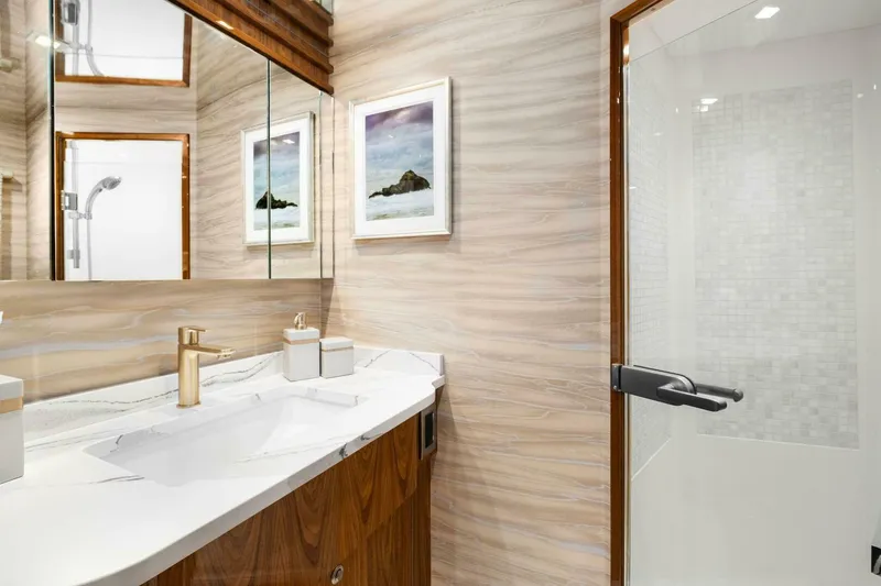 Slide: The Image of Viking 75 Motor Yacht 2022 - 4425713