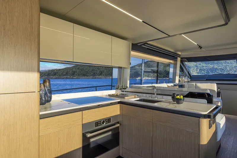 Slide: The Image of Absolute 60 Fly 2026 - 4427672