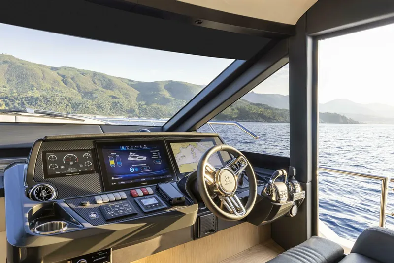 Slide: The Image of Absolute 60 Fly 2026 - 4427673