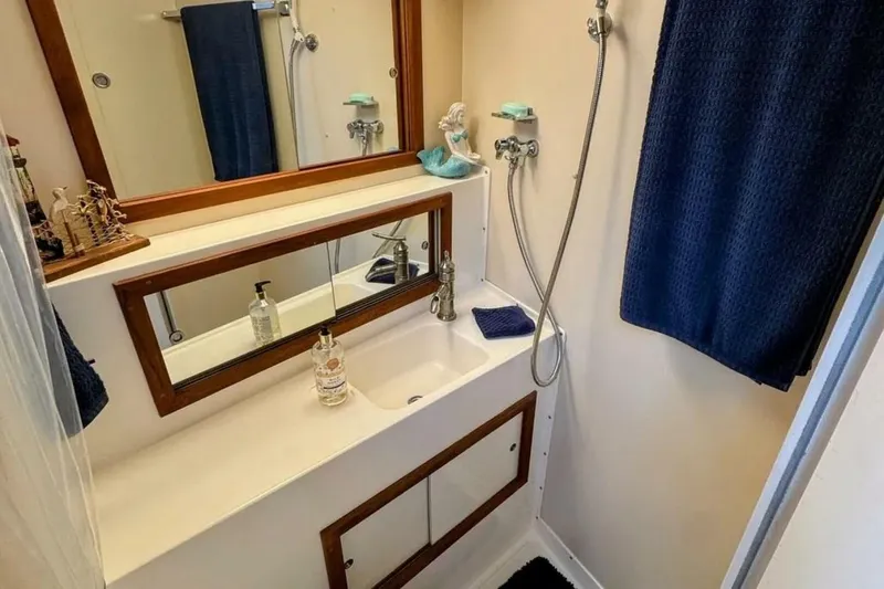 Slide: The Image of Bertram 58 Flybridge Motor Yacht 1986 - 5807439