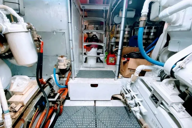 Slide: The Image of Bertram 58 Flybridge Motor Yacht 1986 - 5807450