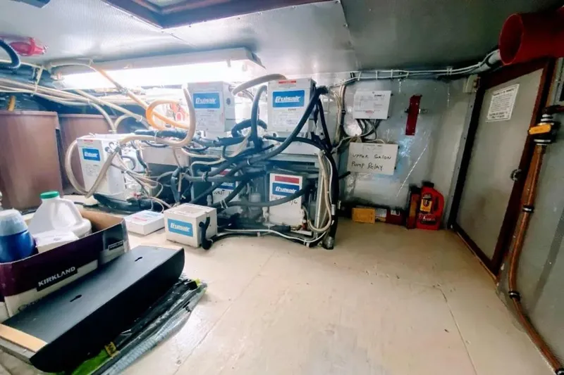 Slide: The Image of Bertram 58 Flybridge Motor Yacht 1986 - 5807464