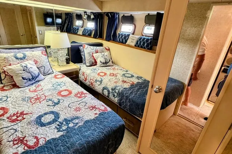 Slide: The Image of Bertram 58 Flybridge Motor Yacht 1986 - 5807429