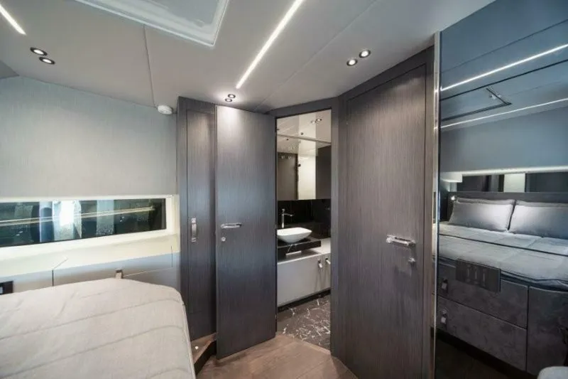 Slide: The Image of Sacs Rebel 50 2025 - 5446138