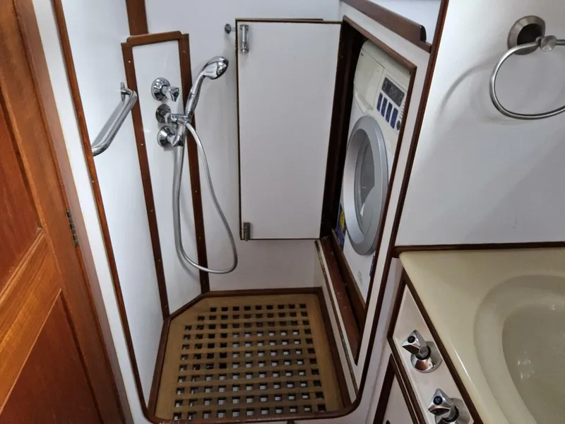 Slide: The Image of Grand Banks Europa 1997 - 5633293