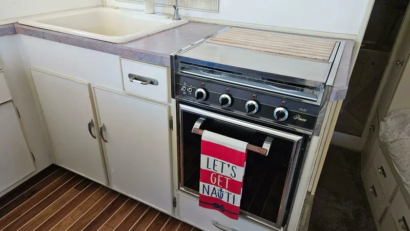 Slide: The Image of Chris-Craft 47 Commander 1971 - 4432138