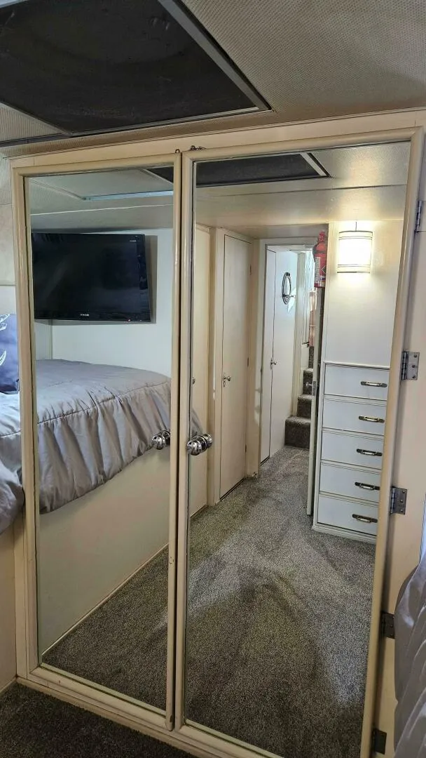 Slide: The Image of Chris-Craft 47 Commander 1971 - 4432161