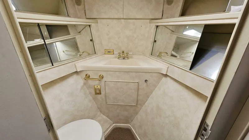 Slide: The Image of Chris-Craft 47 Commander 1971 - 4432168