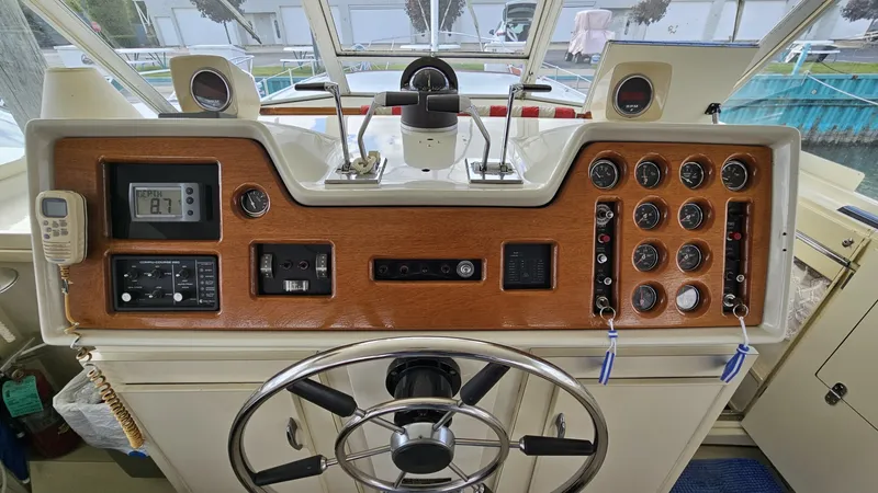Slide: The Image of Chris-Craft 47 Commander 1971 - 8051338