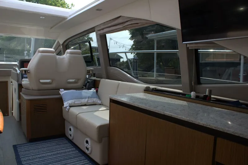 Slide: The Image of Sea Ray 460 Sundancer 2017 - 4432428