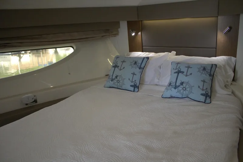 Slide: The Image of Sea Ray 460 Sundancer 2017 - 4432436