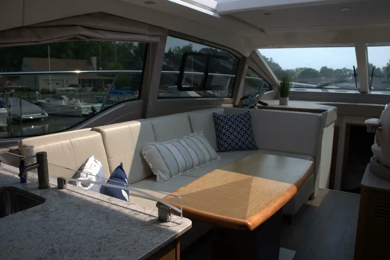 Slide: The Image of Sea Ray 460 Sundancer 2017 - 4432444