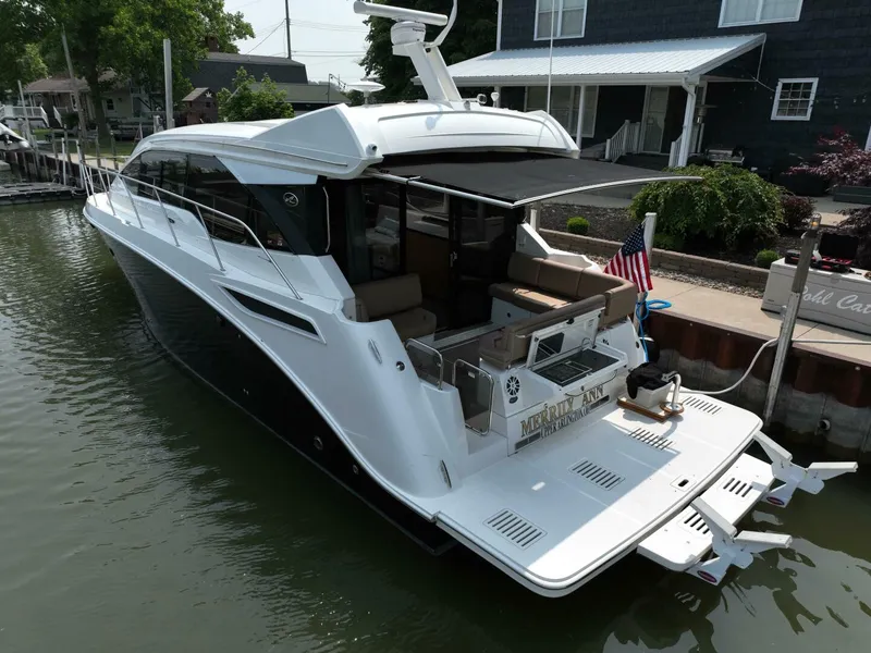 Slide: The Image of Sea Ray 460 Sundancer 2017 - 4432473