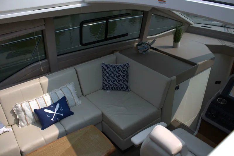 Slide: The Image of Sea Ray 460 Sundancer 2017 - 4432476