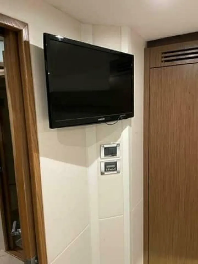 Slide: The Image of Sea Ray 460 Sundancer 2017 - 4432420