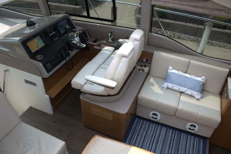 Slide: The Image of Sea Ray 460 Sundancer 2017 - 4432511