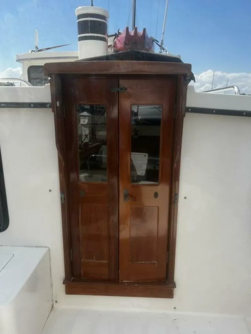 Slide: The Image of Teak Doors - 4433169