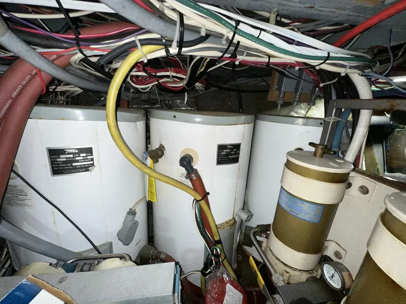 Slide: The Image of Californian 57 1985 - 4434816