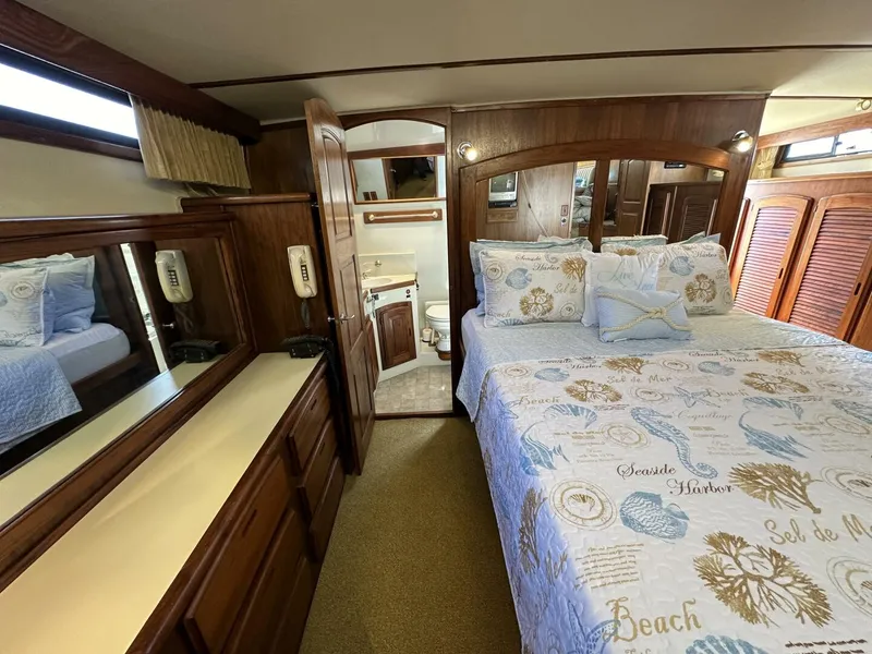 Slide: The Image of Californian 57 1985 - 4434887